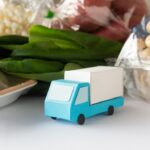食品とトラック