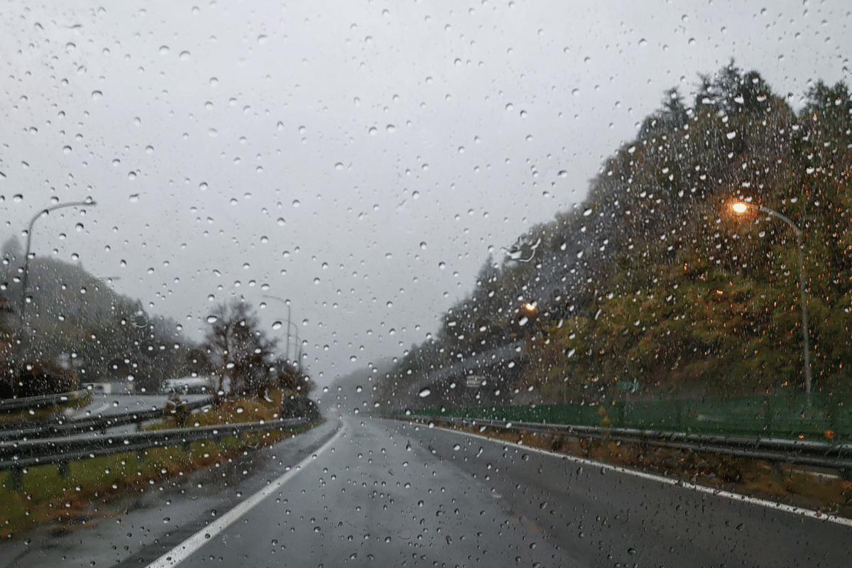 雨の車窓
